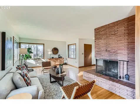 10524 NW Walters Lane Portland OR 97229
