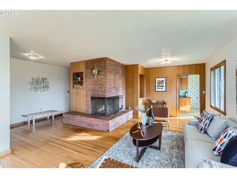 10524 NW Walters Lane Portland OR 97229