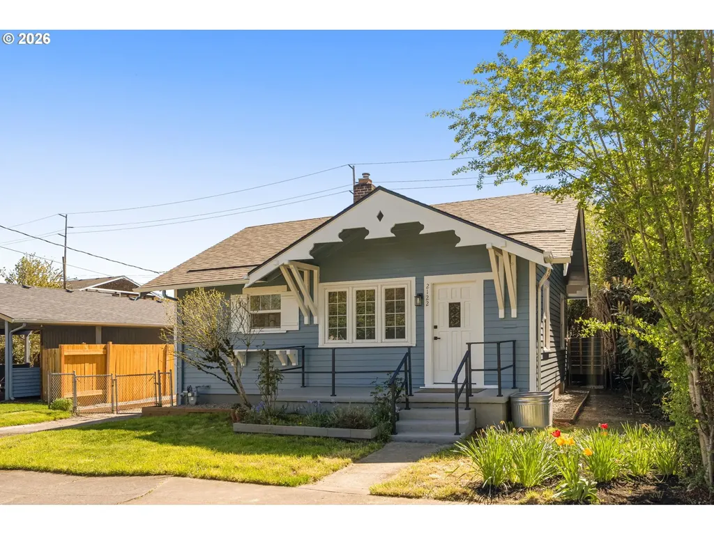2122 SE Ellis Street Portland OR 97202