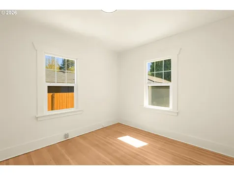 2122 SE Ellis Street Portland OR 97202