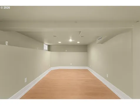 2122 SE Ellis Street Portland OR 97202