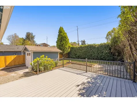 2122 SE Ellis Street Portland OR 97202
