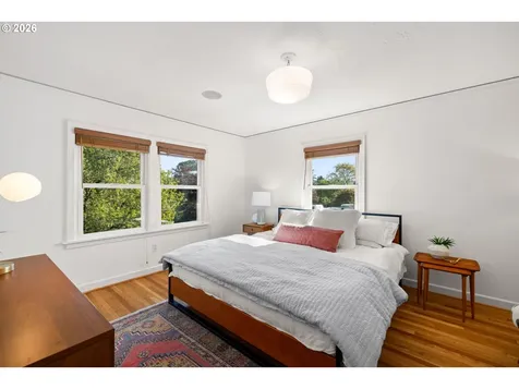 7004 NE Everett Street Portland OR 97213