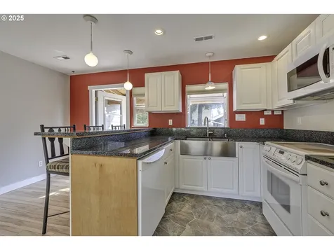 2319 Hawthorne Street Forest Grove OR 97116