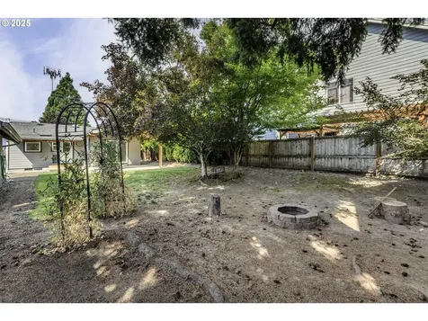 2319 Hawthorne Street Forest Grove OR 97116