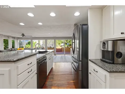 150 Narain Court Oregon City OR 97045