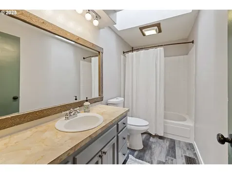 150 Narain Court Oregon City OR 97045