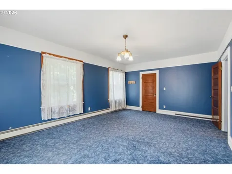 2003 NE Halsey Street Portland OR 97232