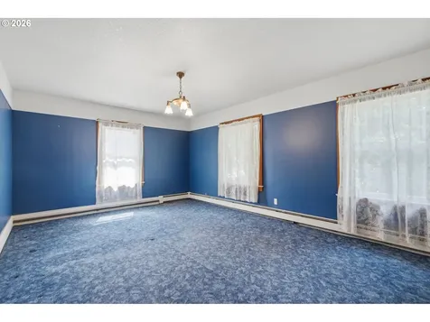 2003 NE Halsey Street Portland OR 97232