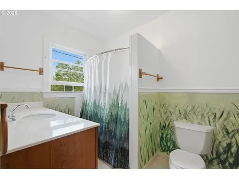 2003 NE Halsey Street Portland OR 97232