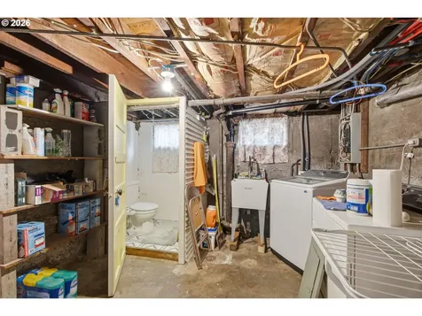 2003 NE Halsey Street Portland OR 97232