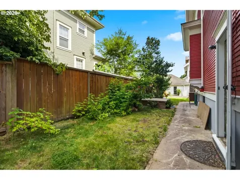 2003 NE Halsey Street Portland OR 97232
