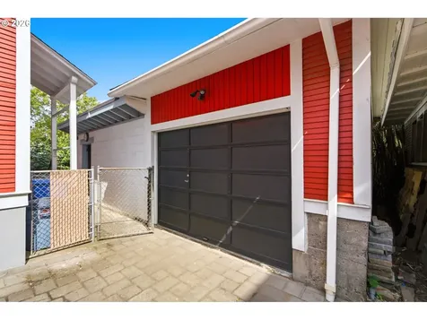 2003 NE Halsey Street Portland OR 97232