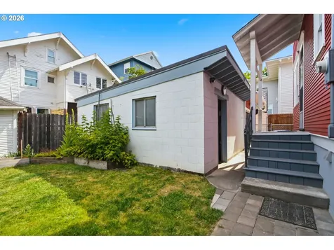 2003 NE Halsey Street Portland OR 97232