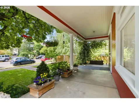 2003 NE Halsey Street Portland OR 97232