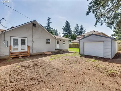 539 NE 160th Avenue Portland OR 97230