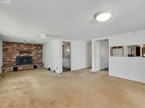 539 NE 160th Avenue Portland OR 97230