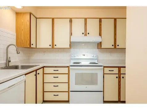 14828 SW 109th Avenue Portland OR 97224