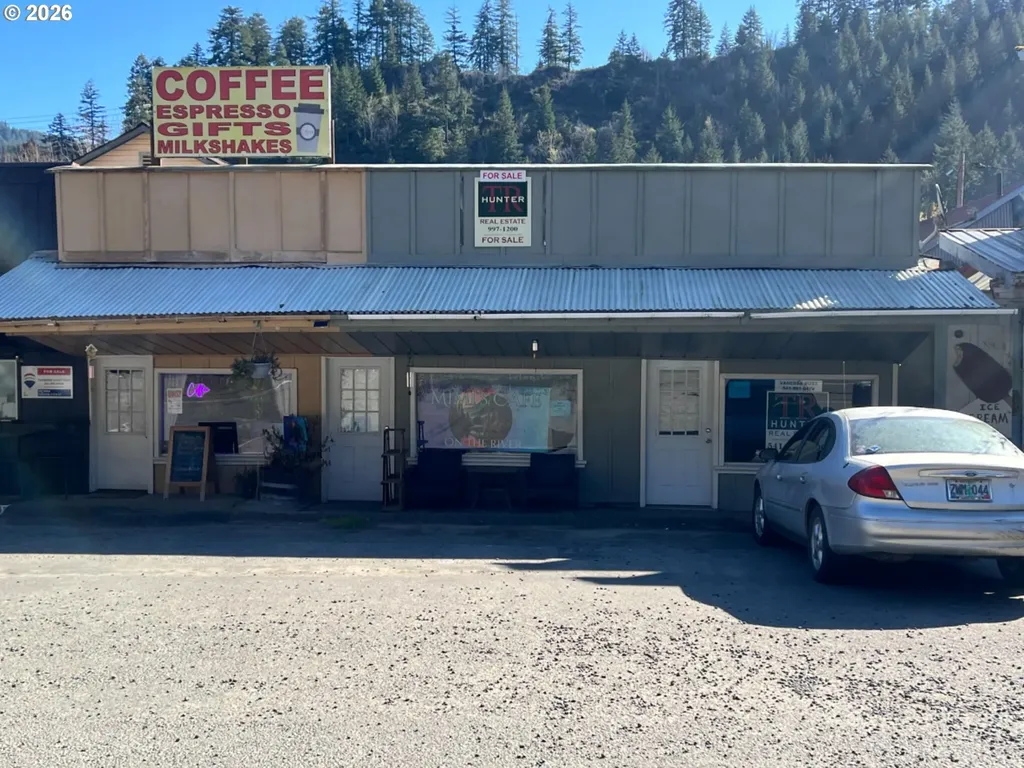 10784 Highway 126 Mapleton OR 97453