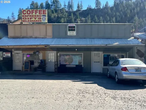 10784 Highway 126 Mapleton OR 97453