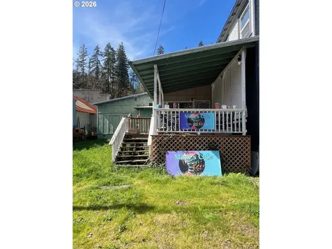 10784 Highway 126 Mapleton OR 97453