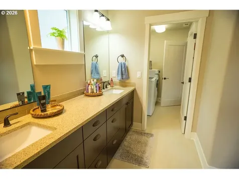 6622 NE 71st Avenue Vancouver WA 98661