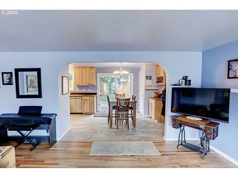 10170 SW Winter Lane Beaverton OR 97008