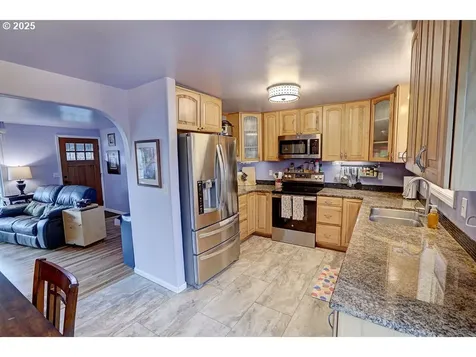 10170 SW Winter Lane Beaverton OR 97008