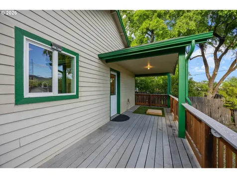 240 E Fourth Avenue Sutherlin OR 97479