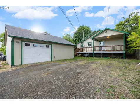 240 E Fourth Avenue Sutherlin OR 97479