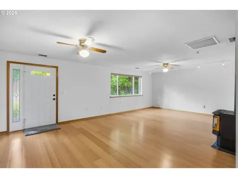 240 E Fourth Avenue Sutherlin OR 97479
