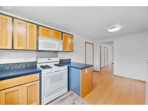 240 E Fourth Avenue Sutherlin OR 97479