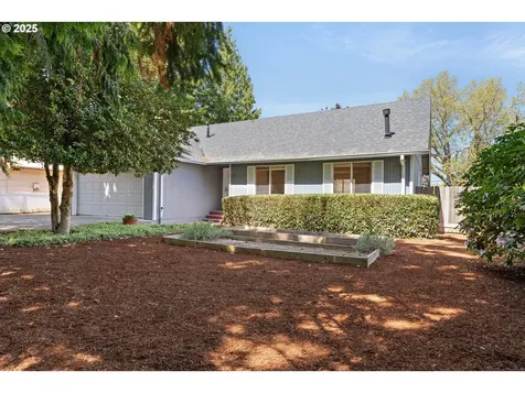 4309 NE Jarrett Street Portland OR 97218
