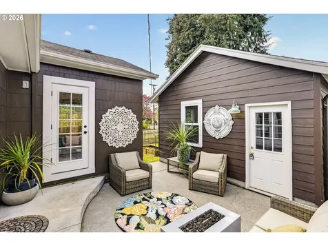815 SE 2nd Avenue Camas WA 98607