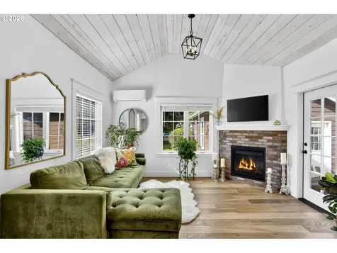 815 SE 2nd Avenue Camas WA 98607