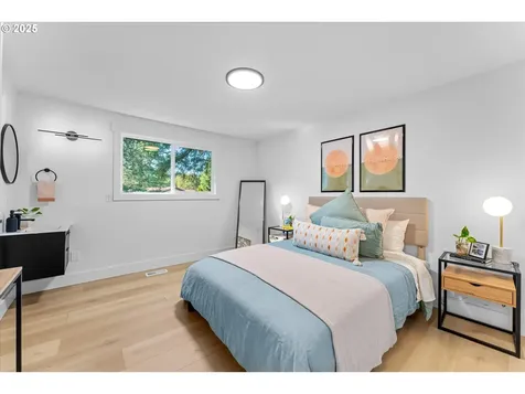 17855 Deerbrush Avenue Lake Oswego OR 97035