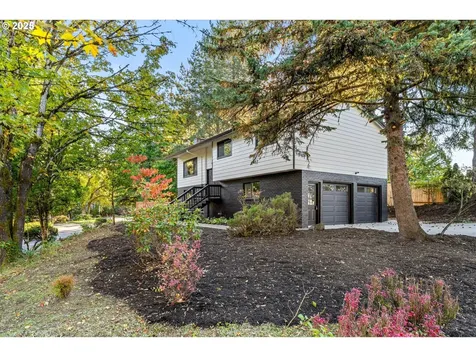17855 Deerbrush Avenue Lake Oswego OR 97035