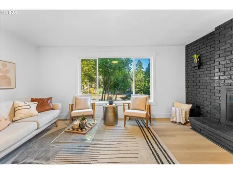 17855 Deerbrush Avenue Lake Oswego OR 97035