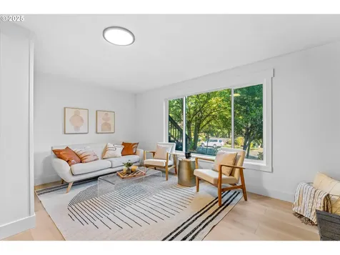 17855 Deerbrush Avenue Lake Oswego OR 97035