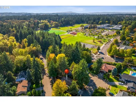 17855 Deerbrush Avenue Lake Oswego OR 97035