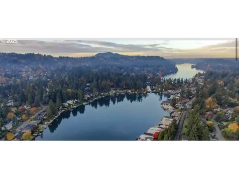 17855 Deerbrush Avenue Lake Oswego OR 97035