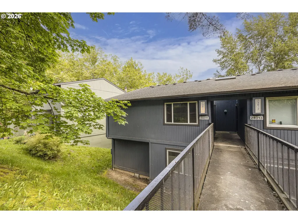 24011 NE Treehill Drive Wood Village OR 97060