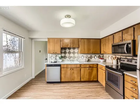 2809 E 27th Street Vancouver WA 98661
