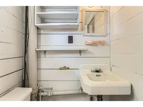 2809 E 27th Street Vancouver WA 98661