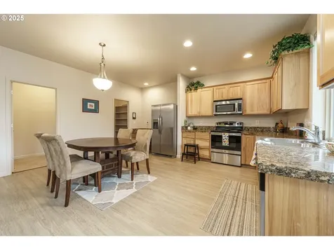 10818 NE 103rd Street Vancouver WA 98662
