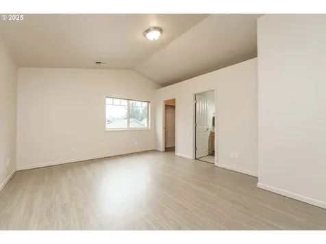 10818 NE 103rd Street Vancouver WA 98662