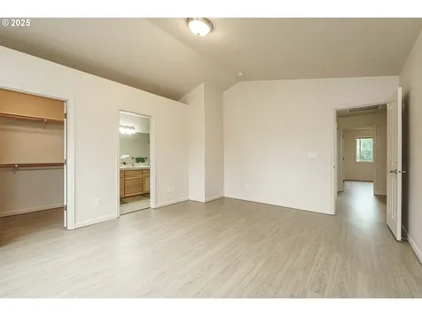 10818 NE 103rd Street Vancouver WA 98662