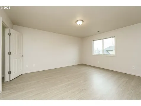 10818 NE 103rd Street Vancouver WA 98662