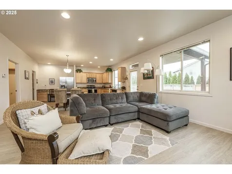 10818 NE 103rd Street Vancouver WA 98662