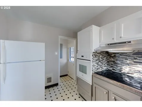 621 25th Avenue Longview WA 98632